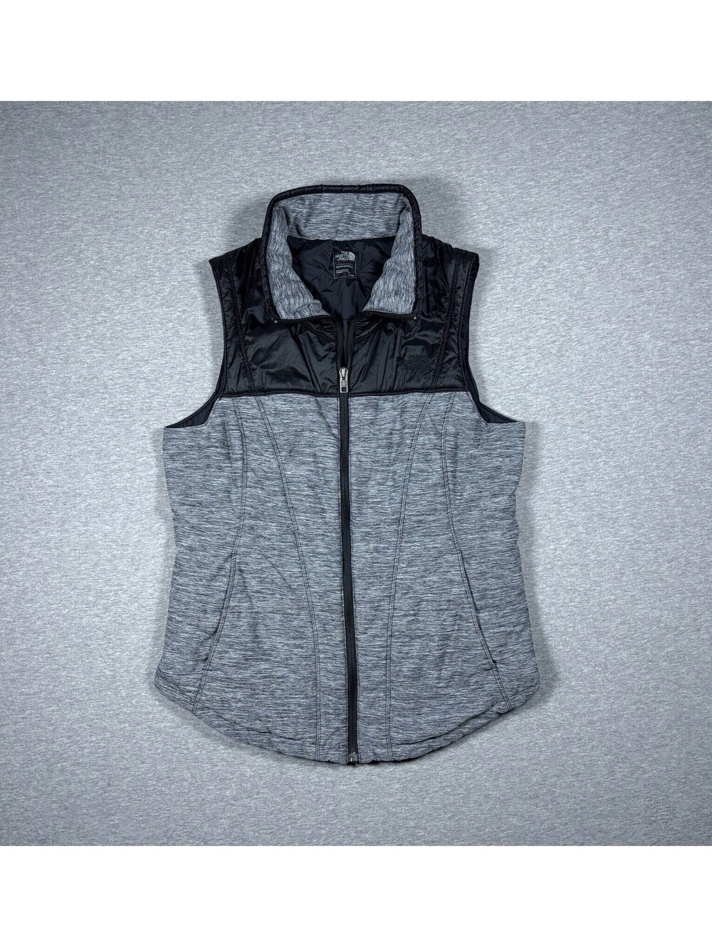 The North Face Pseudio Puffer Vest Women’s Medium Gray Quilted Insulated Outdoor